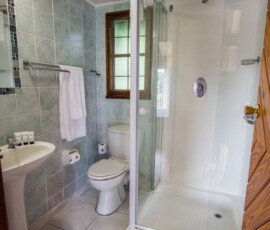 Imvubu Lodge - Lake View Chalet
