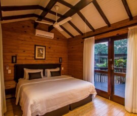 Imvubu Lodge - Deluxe Room